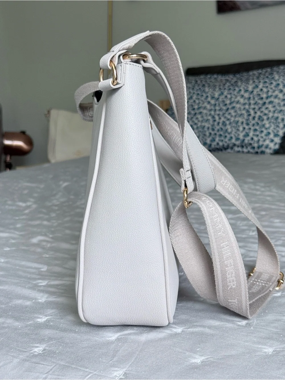 Tommy Hilfiger Light Cream Taupe Crossbody Shoulder Convertible Bag